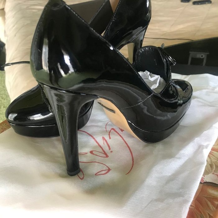 Итальянские женские туфли лоферы лаковая кожа calipso Оригинал