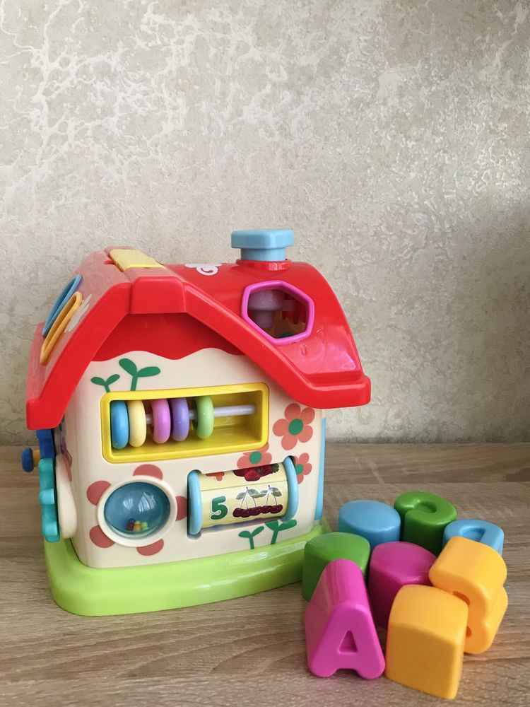 Іграшковий будинок / сортер