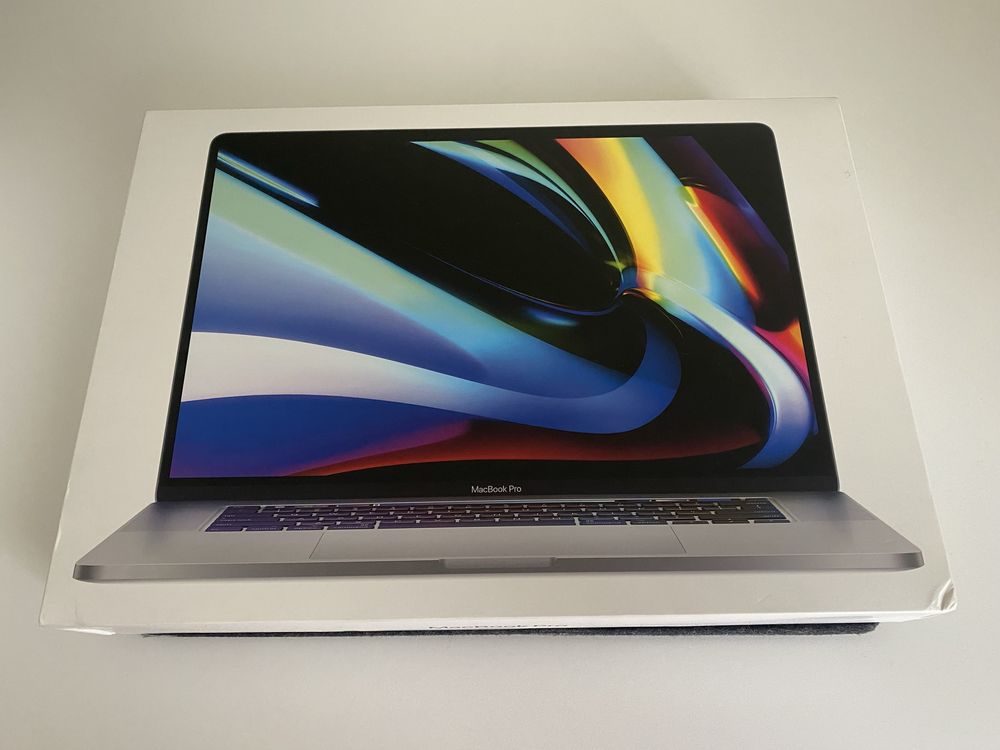 Apple MacBook Pro 16”(3072×1920), 2019