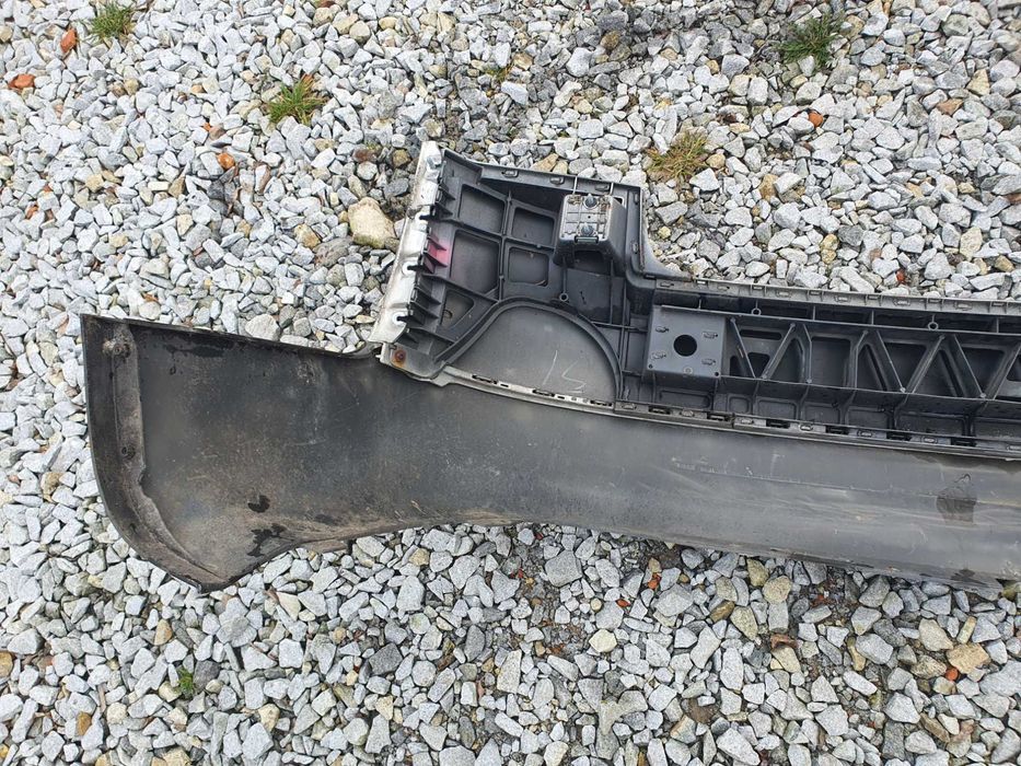 Audi A4 B6 zderzak tył sedan 1,9 2,5 TDI kolor LY7W 2 AL
