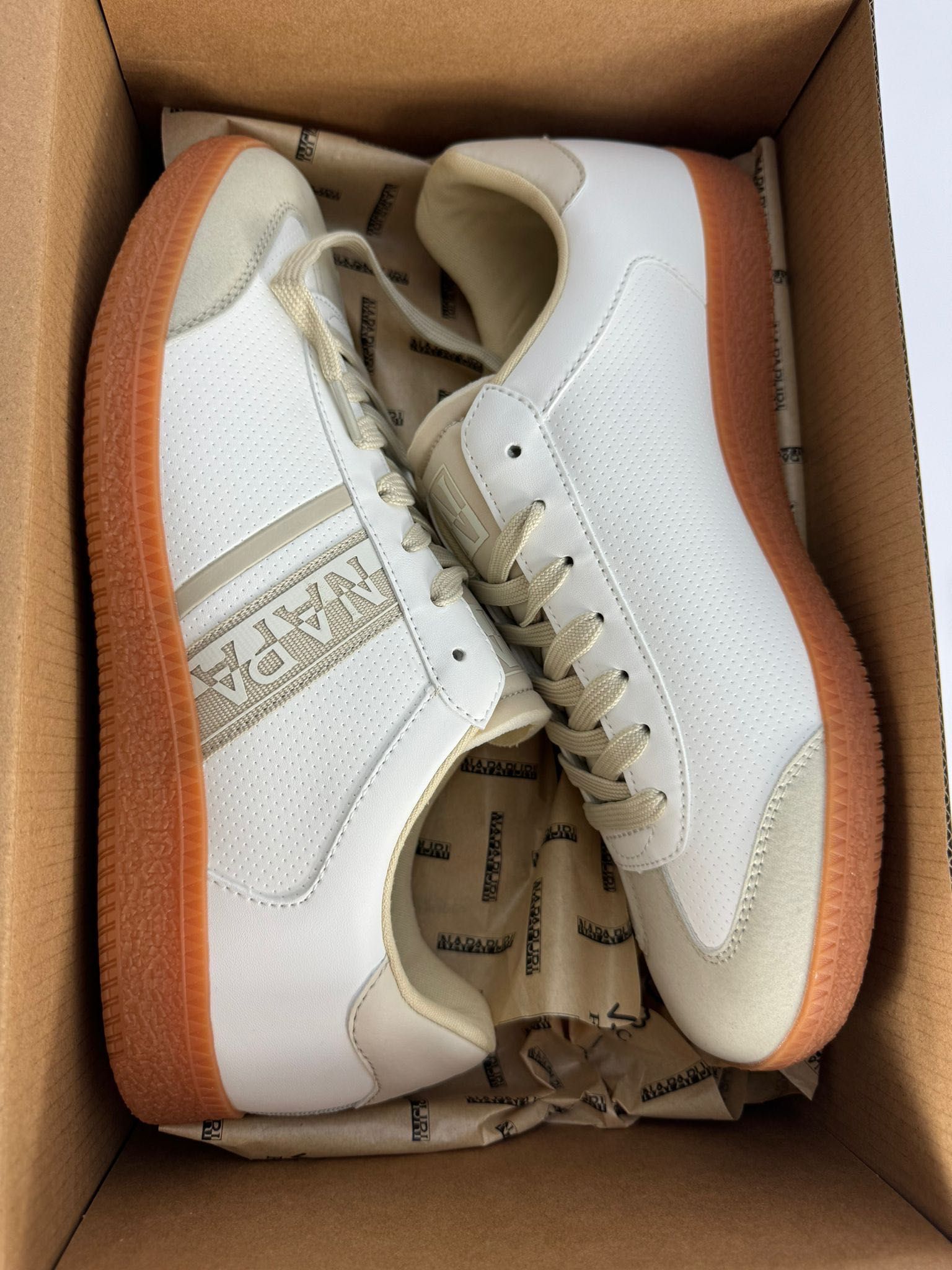 Nowe sneakersy NAPAPIJRI białe unisex 42