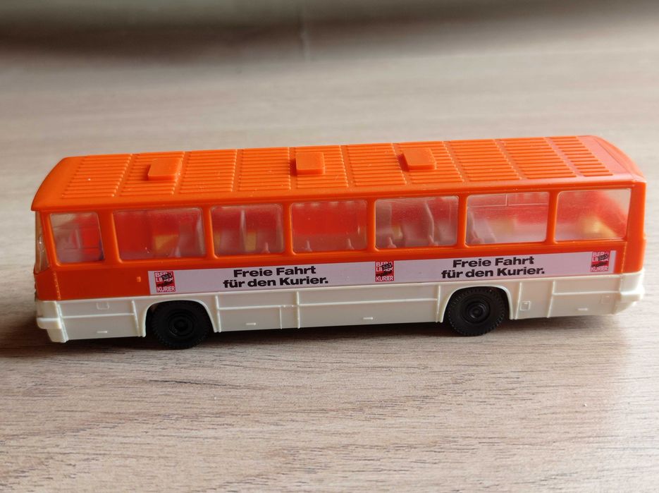 1:87 h0 model autobusu Ikarus 260 Minicar makieta diorama