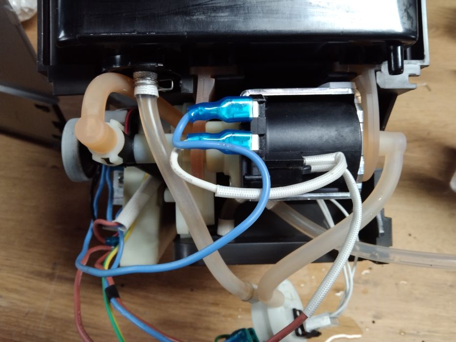 Tchibo Esperto zaparzacz, uszczelki, pompa, młynek, bojler, obudowa, c