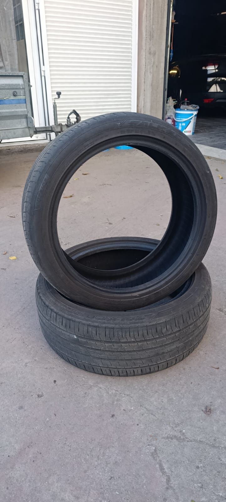 2 pneus usados Falken ziex 215/45 r18 93w