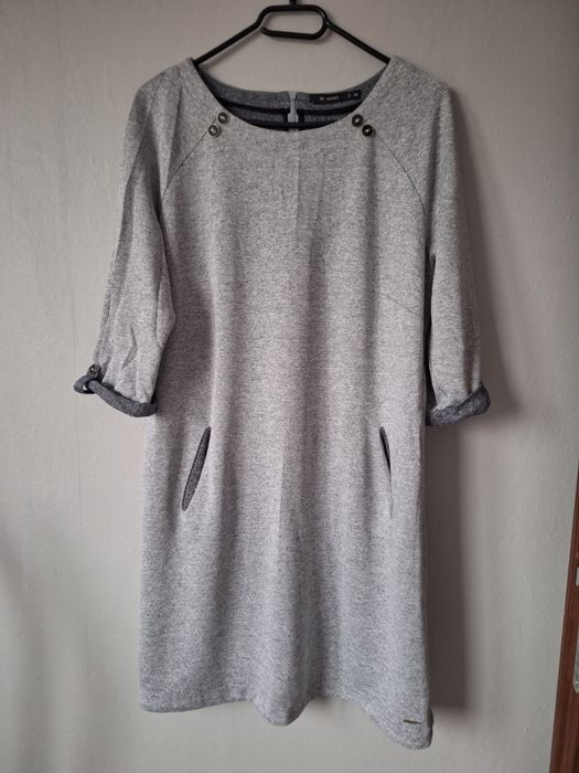 Błyszcząca sukienka Monnari 44