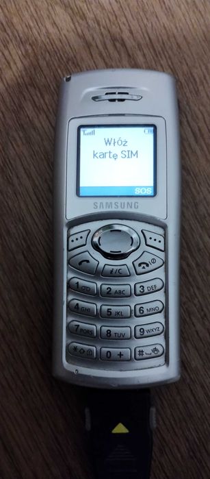 Samsung SGH-C100 z ładowarką