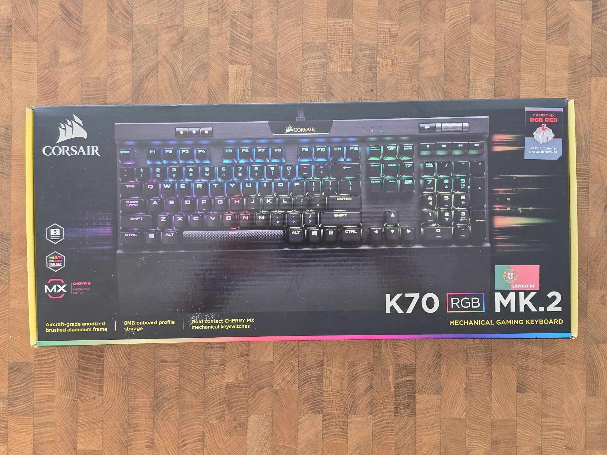 2 teclados mecânicos Corsair K70 e Roccat Ryos (ler anúncio)