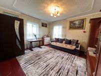 Ексклюзив. Продам хороший будинок зі зручностями в місті Узин.