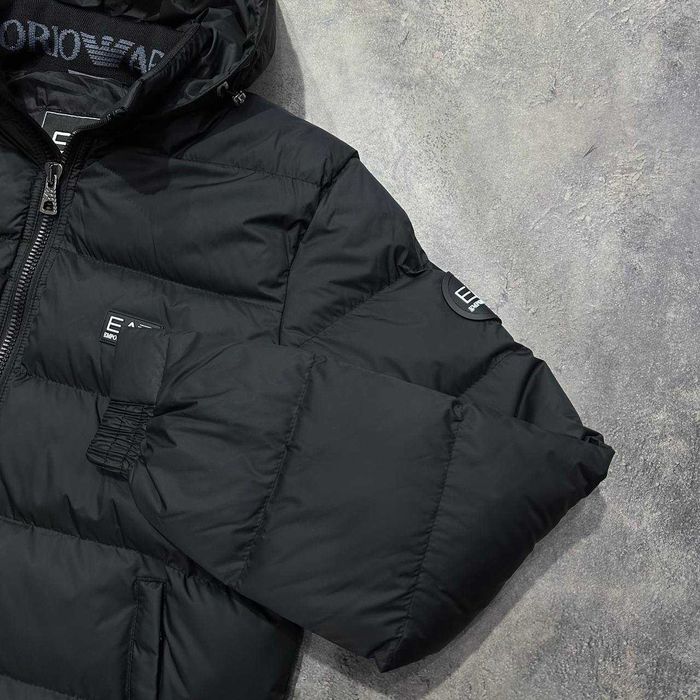 Чоловіча зимова куртка Армані)