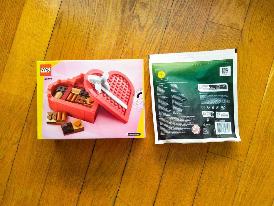 LEGO 40759 Valentine's Day Box + LEGO 30701  Field Flowers