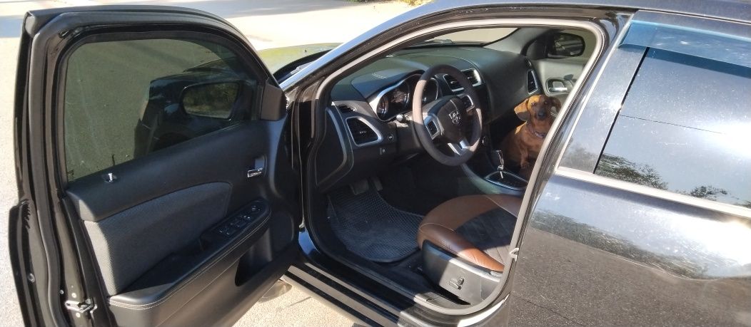 Продам Dodge Avenger