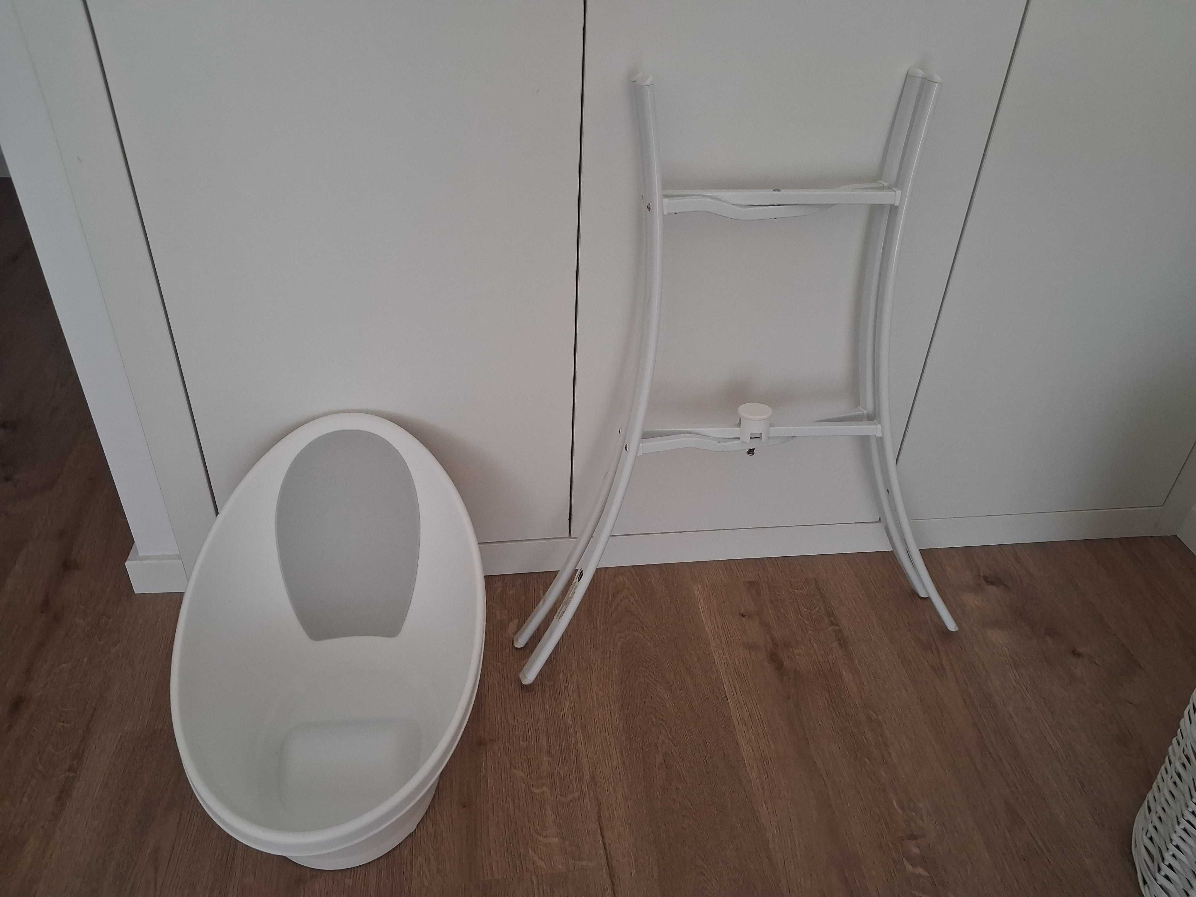 Banheira da Shnuggle com suporte