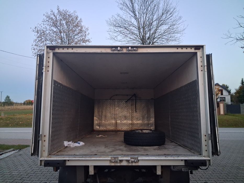 Zabudowa sciany 9 cm poly an izoterma chłodnia paka iveco daily