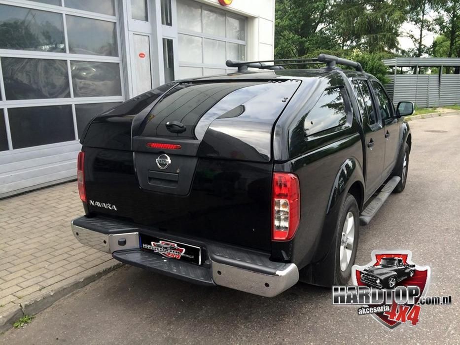 Sporotowa zabudowa Nissan Navara