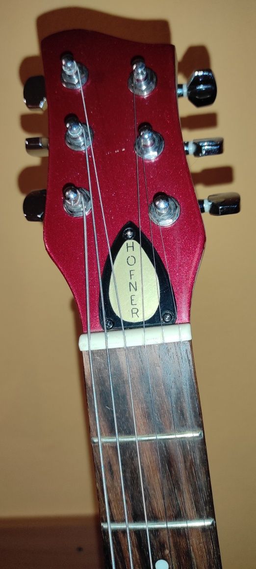 Hofner gitara elektryczna podróżna