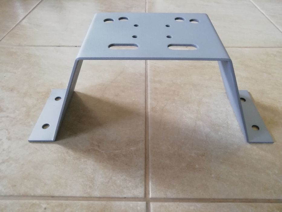 Suporte roda suplente para Roulote, Caravana ou Atrelado