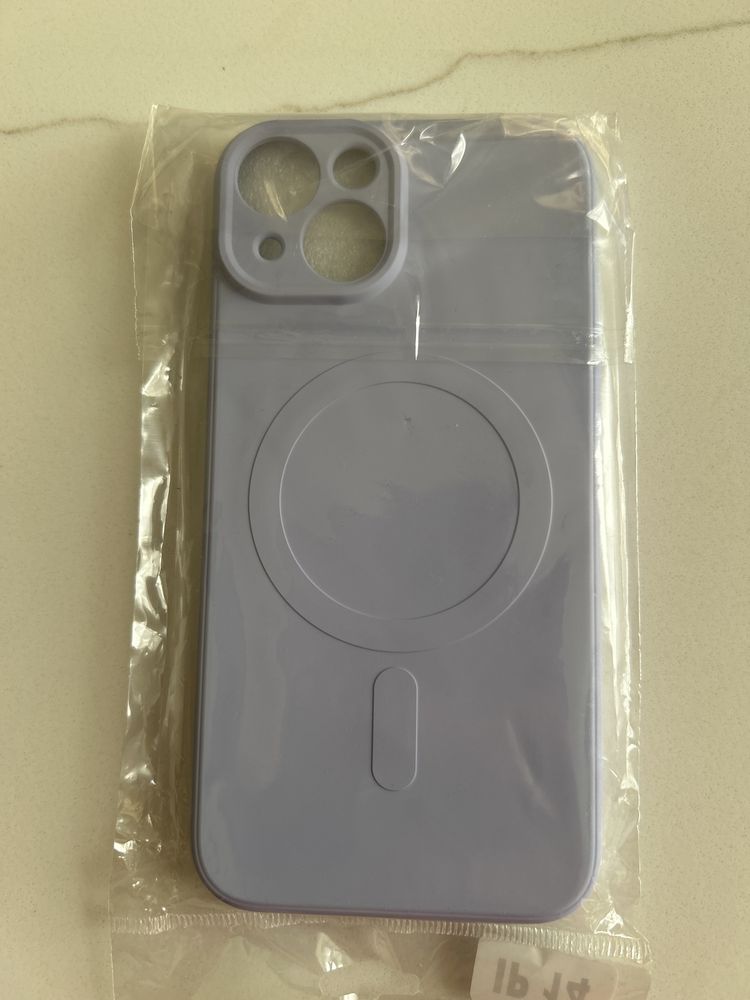 Магнитный силиконовый чехол на IPhone 15 ProMax и iPhone 14