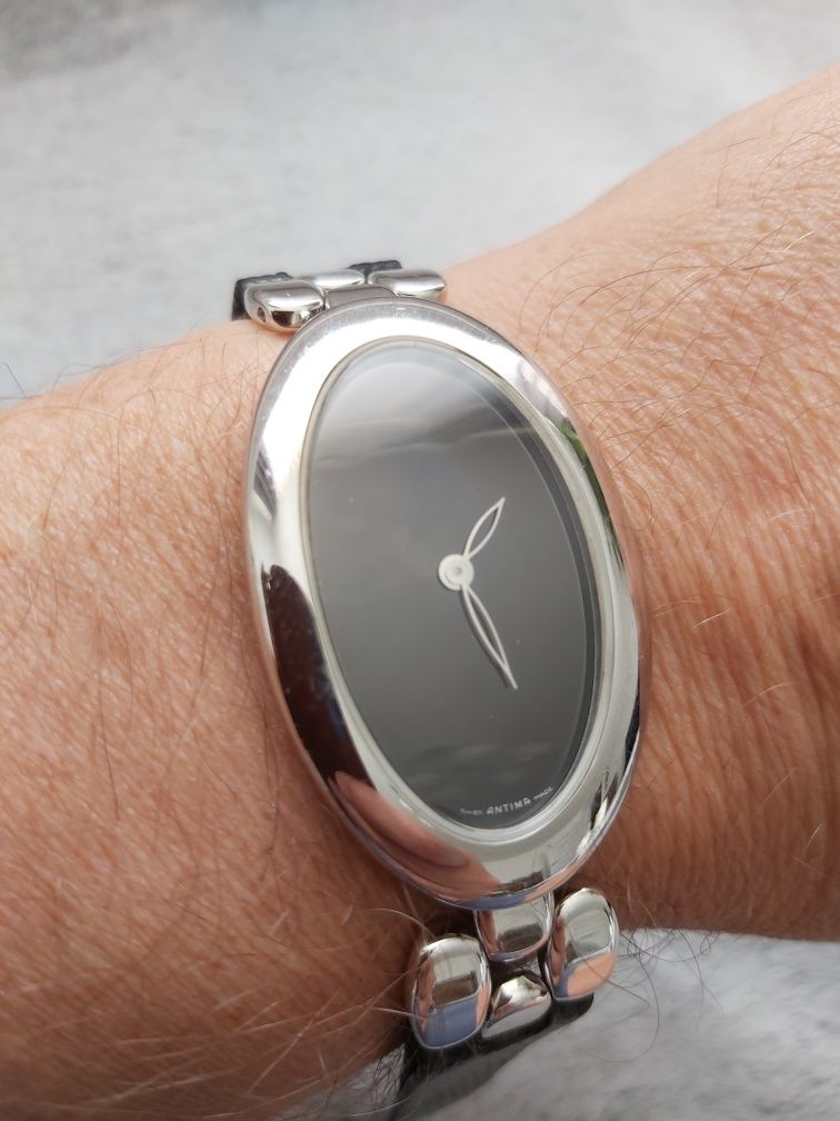 Szwajcarski, kolekcjonerski zegarek Antima, damski, pozłacany.