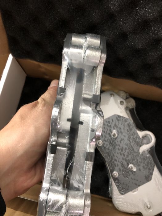 Колодки передние VW Toureg Audi Q7 Porsche Cayenne 2003-2010год