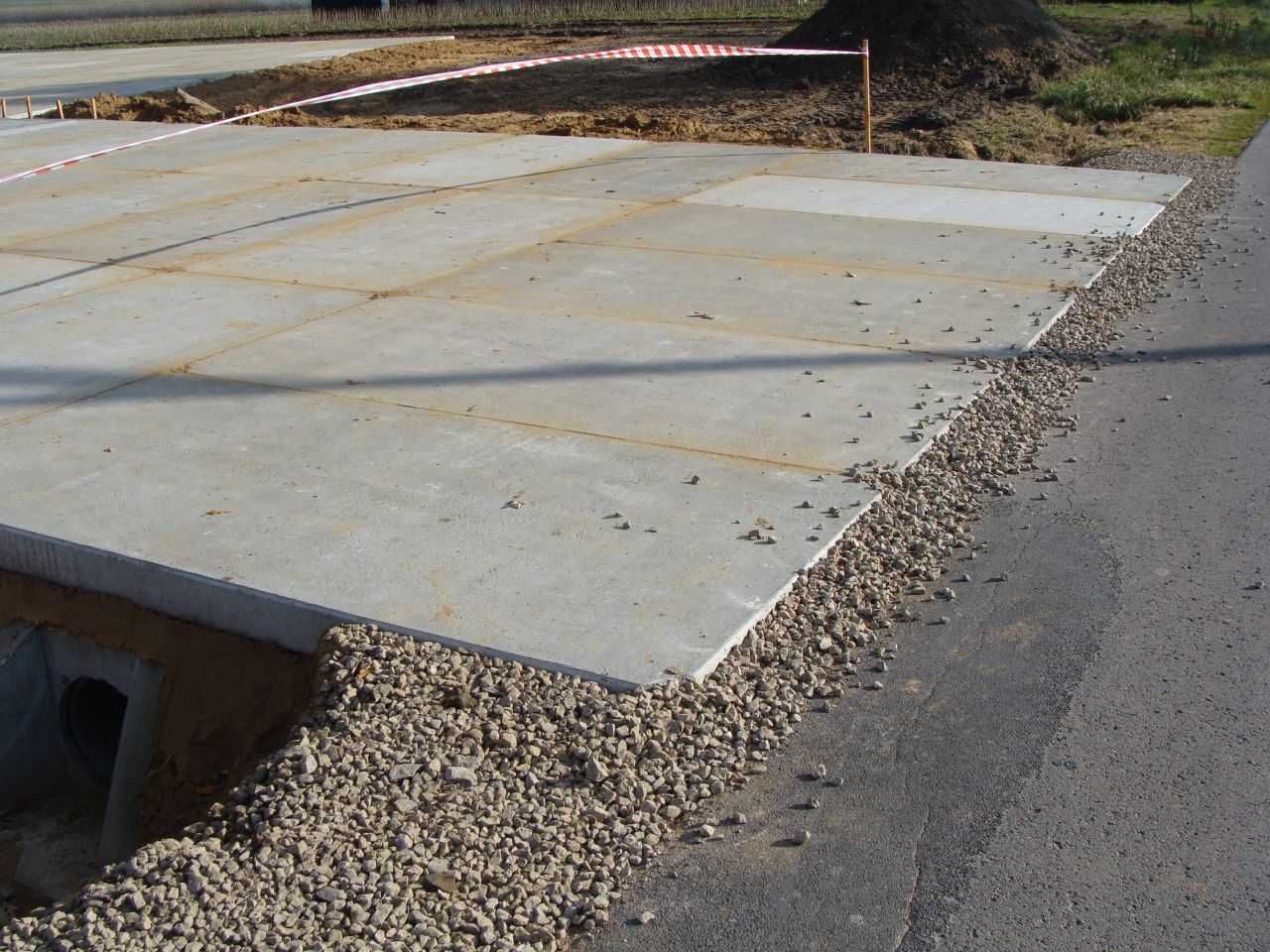Płyty drogowe betonowe - WYSOKA WYTRZYMAŁOŚĆ- Płyta drogowa 300x150x15