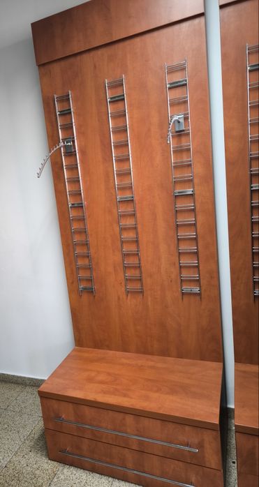 Regały na bieliznę i odzież