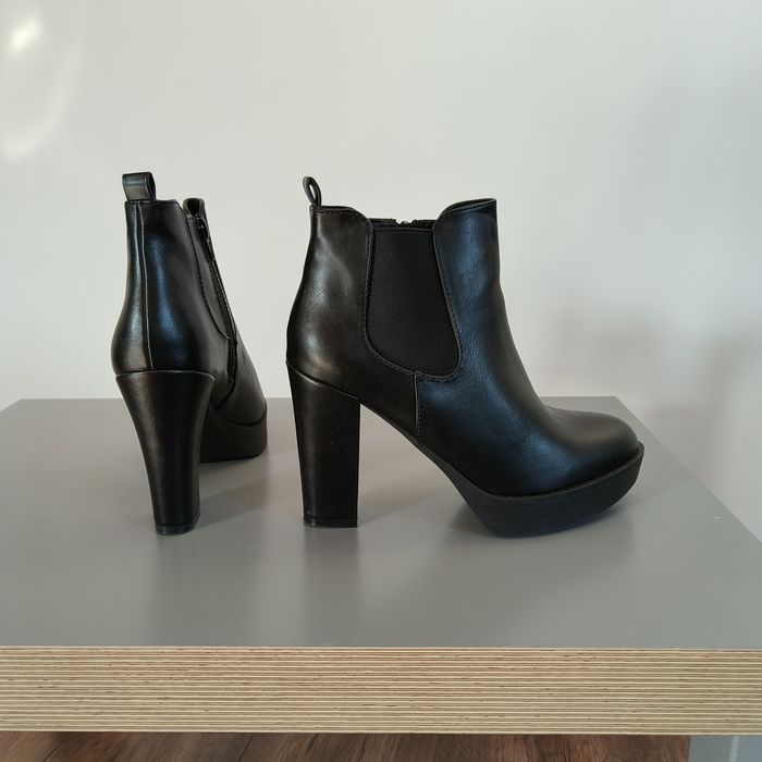 Kozaki botki damskie skórzane 38 czarne wysoki obcas