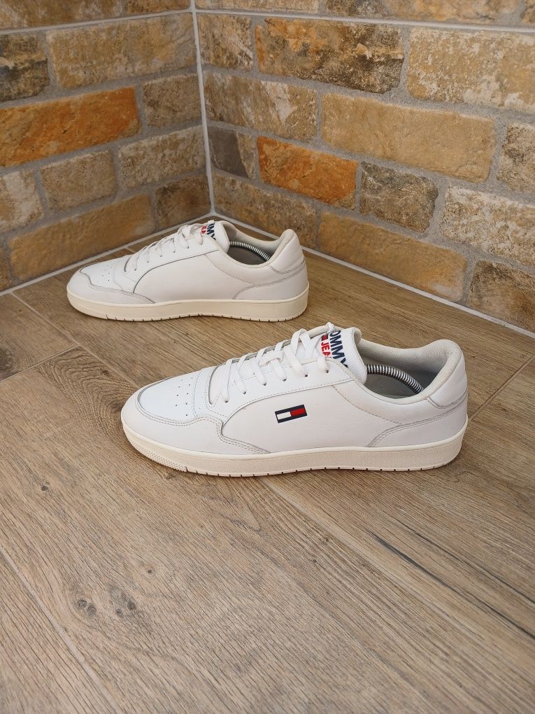 Кроссовки Tommy Hilfiger р 45 (30 см) ц 1650 гр ориг. отл. сост. кожа