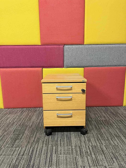 Kontenerek podbiurkowy Kinnarps szafka pomocniki biurowe 53x60x40