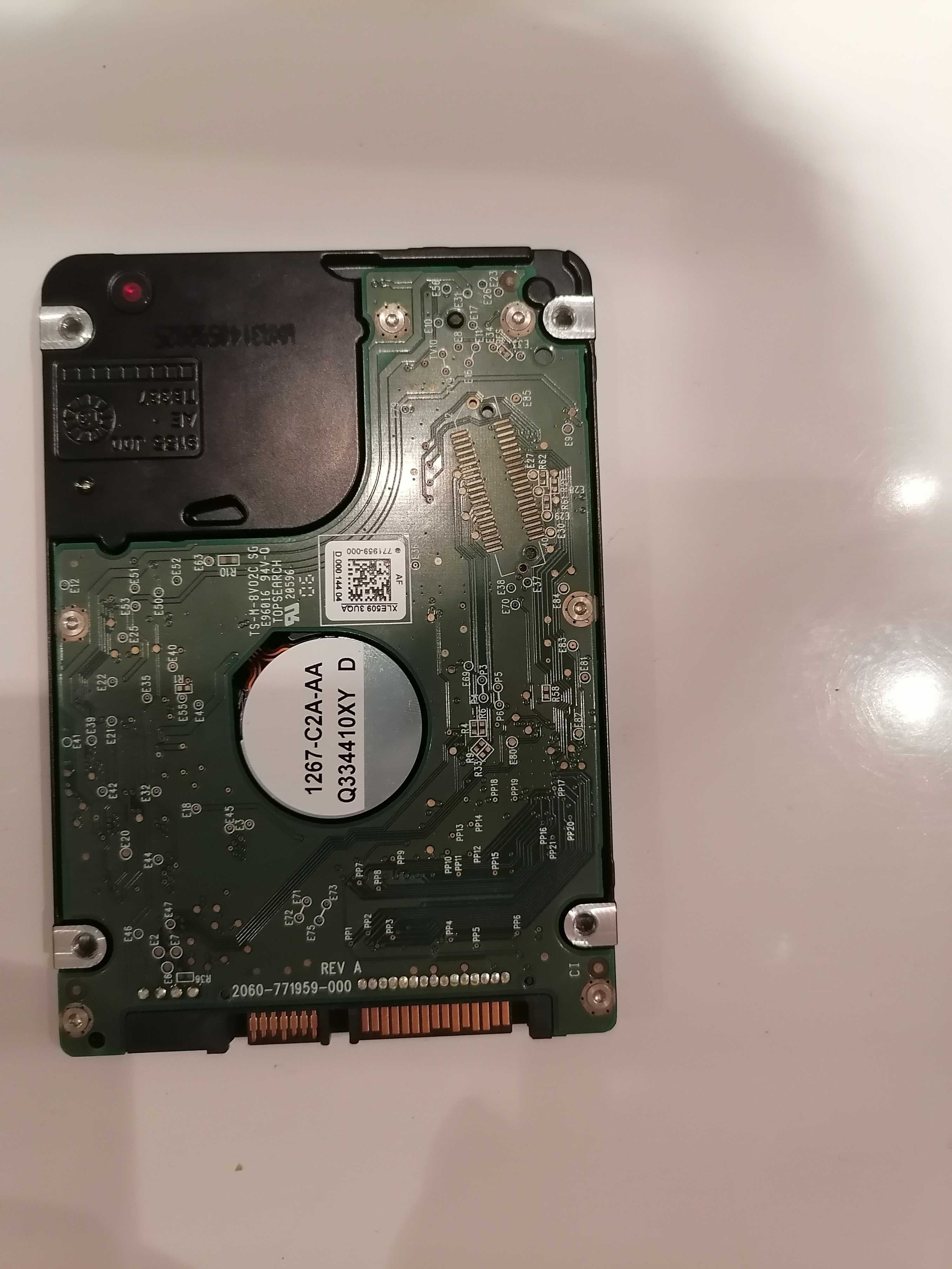 Продам жесткий диск WD BLUE WD500LPVX (500Gb) + SATA в подарок