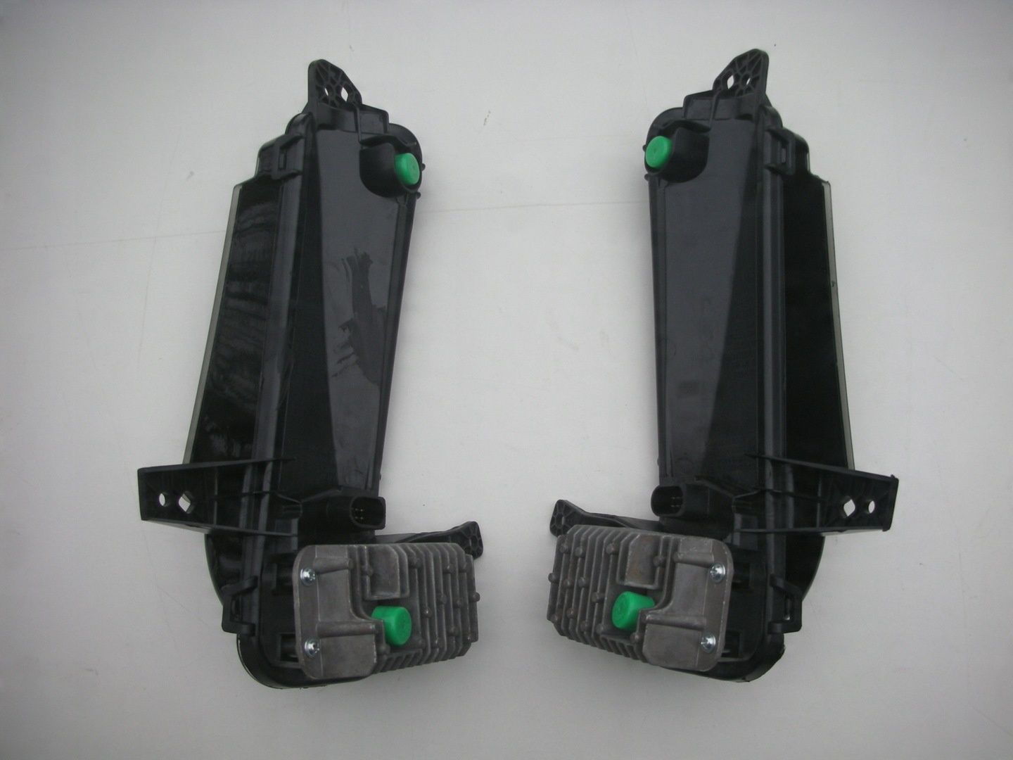 HALOGEN LED PRAWY LEWY VW T-ROC DRL