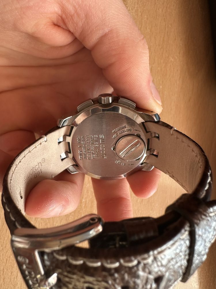 Годинник Swatch Retrograde