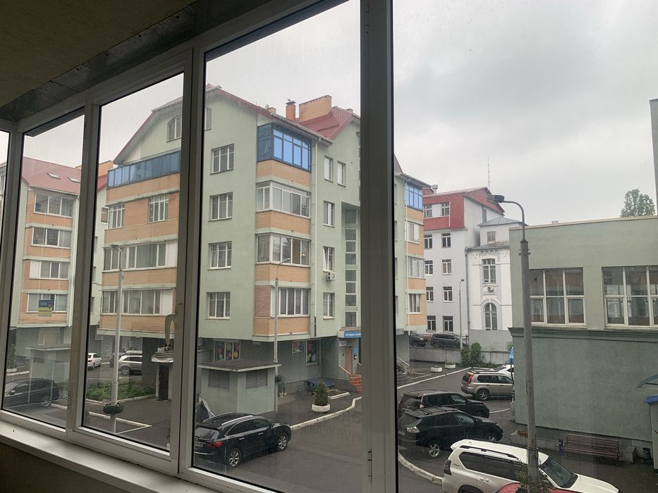 Аренда офиса (141м2) ул. Якира (Деревлянская), Юрия Ильенко