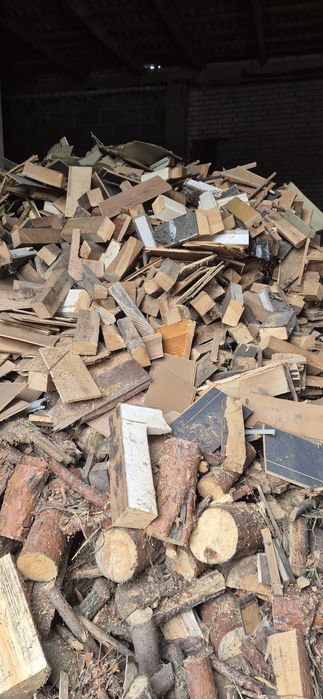 Suche drzewo opałowe