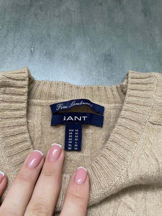 Шерстяной свитер gant бежевого цвета