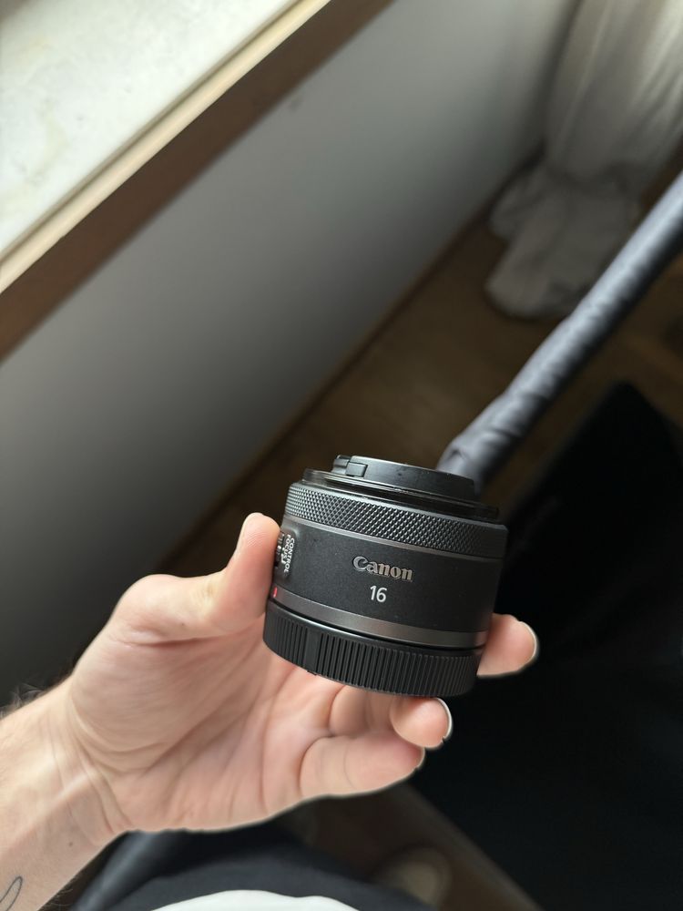 Canon Rf 16 mm f2.8