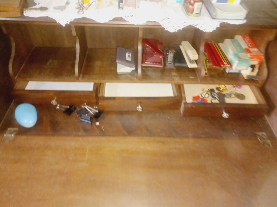 Secretária em madeira maciça Anos 80