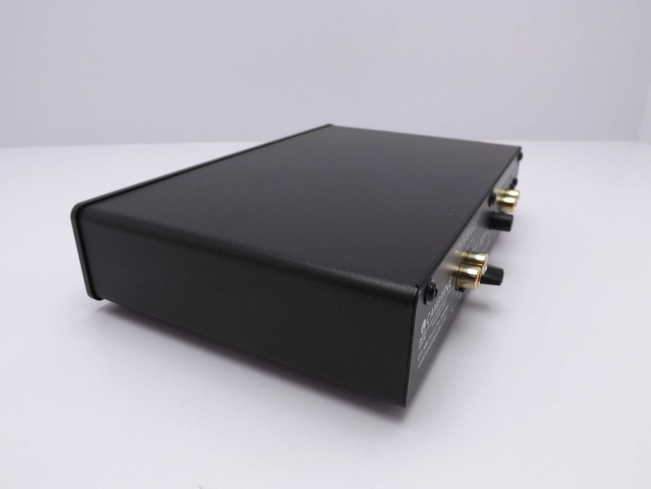 Przedwzmacniacz gramofonowy Cambridge Audio CP1