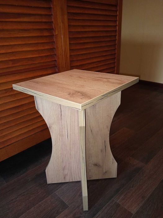 Продам табуретки