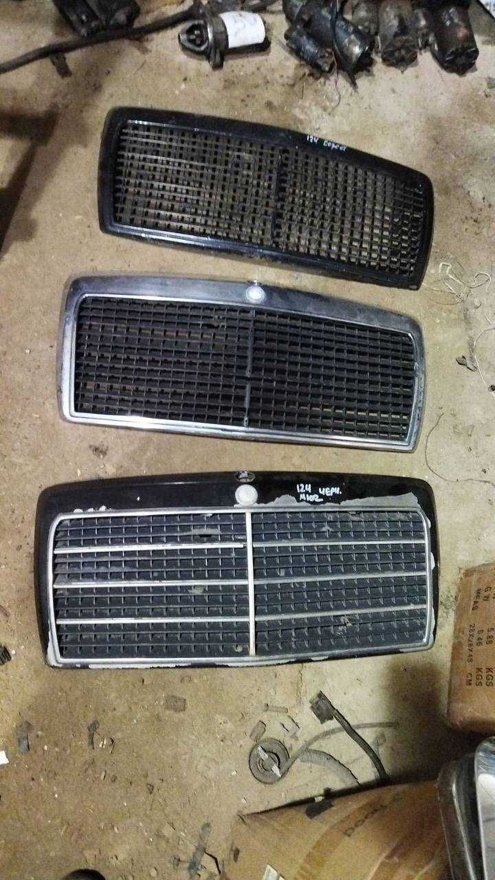 Решетка радиатора W 124, 140, 201, 202, 210 Mercedes Benz