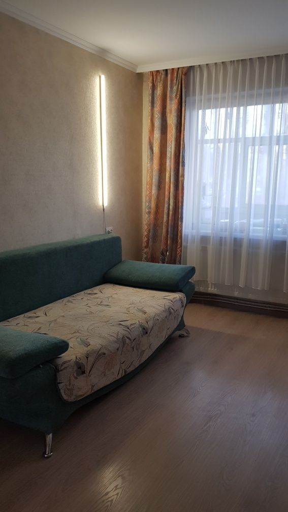 Здам гарну 2х кім. кв.подобово ,по місячно.