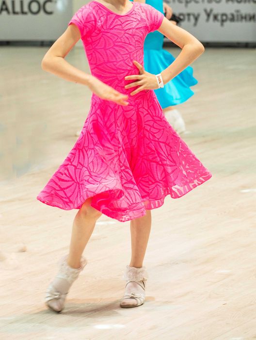 Бейсік для  турнірів з бально- спортивних танців 134-140