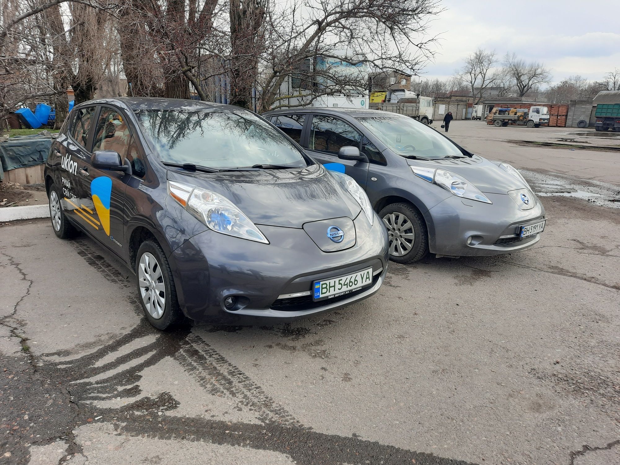 Оренда авто NISSAN LEAF 24кВт -30кВт