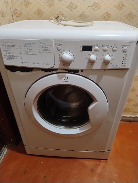 Пральна машина indesit