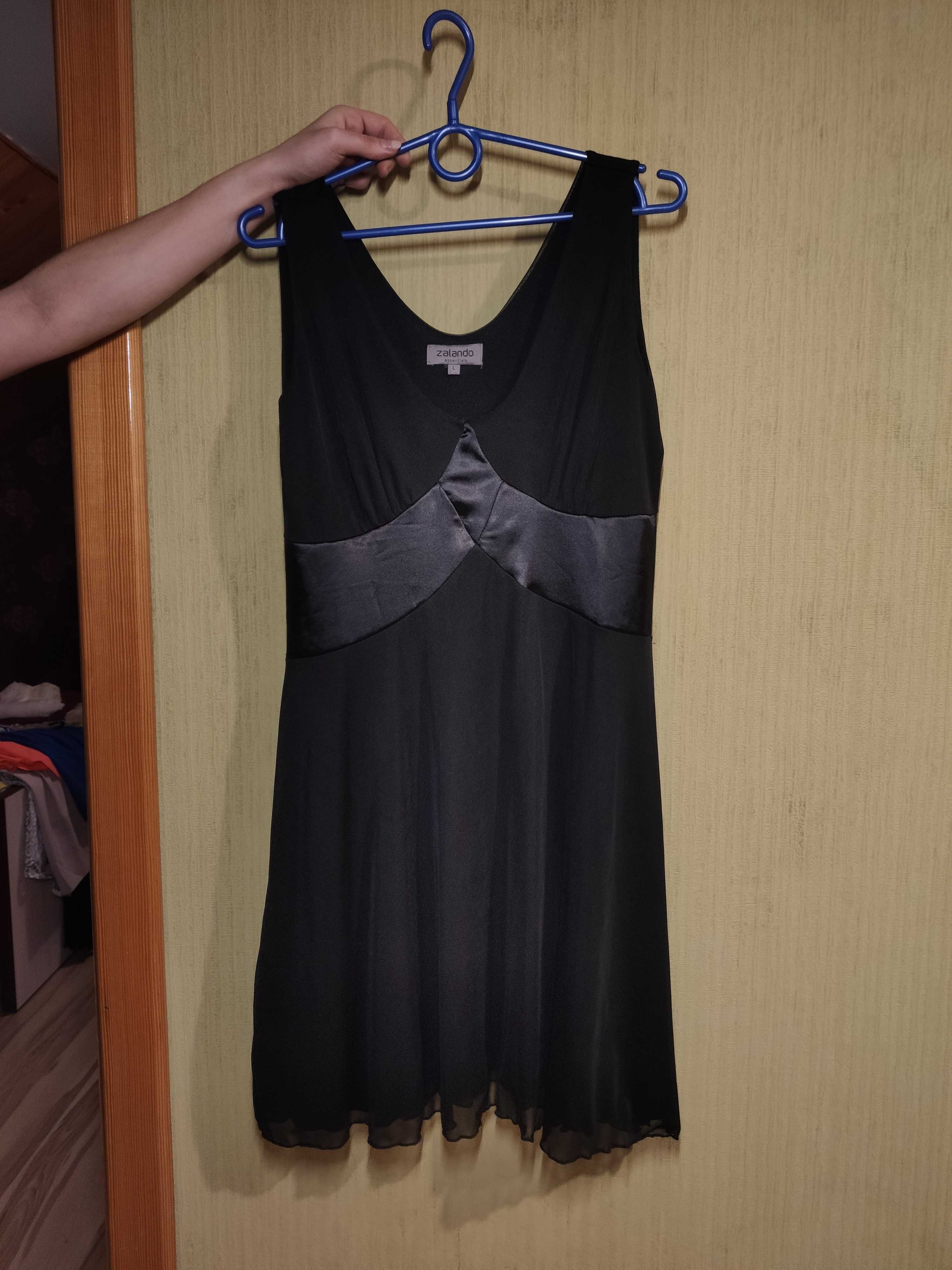 Czarna sukienka - studniówkowa