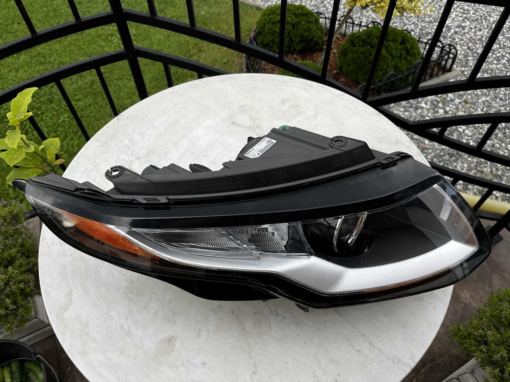 Lampa Prawa Przednie RANGE ROVER USA GJ32-13W029-C D
