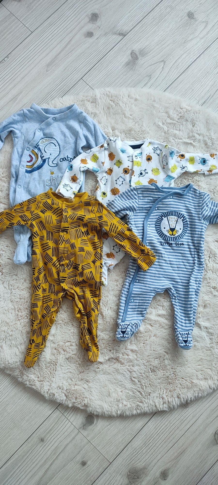 Pajacyki, śpioszki,Primark, Smyk, rozmiar 56