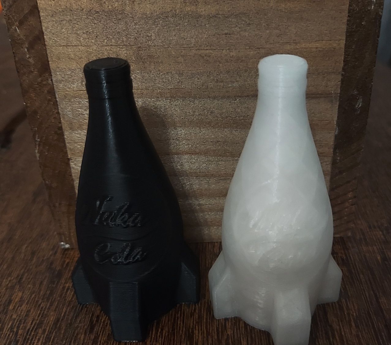 Nuka Cola Fallout 
Aprox 8 cm