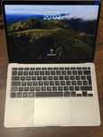 Macbook Air 2020 procesor M1, 8/256GB, bateria 94% tylko 132 cykle