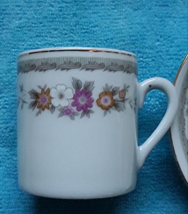 Conjunto 4 chávenas de café + pires, made in China