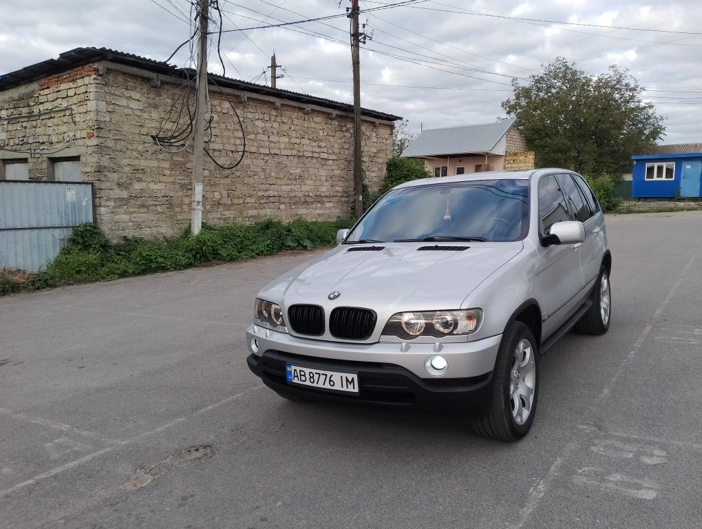 Продам BMW X5 E53